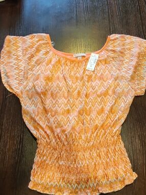 Dressbarn Coral and White Zigzag Knit Top